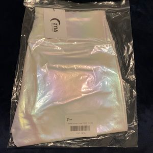 NWT Zyia White Unicorn Luxe Size 14-16